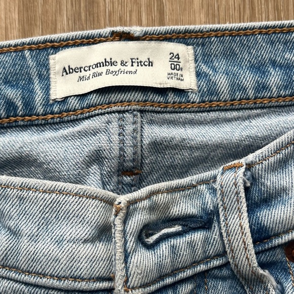 Abercrombie & Fitch The Boyfriend Mid Rise Size 00 | 24 Distressed Denim Jeans - Picture 4 of 4